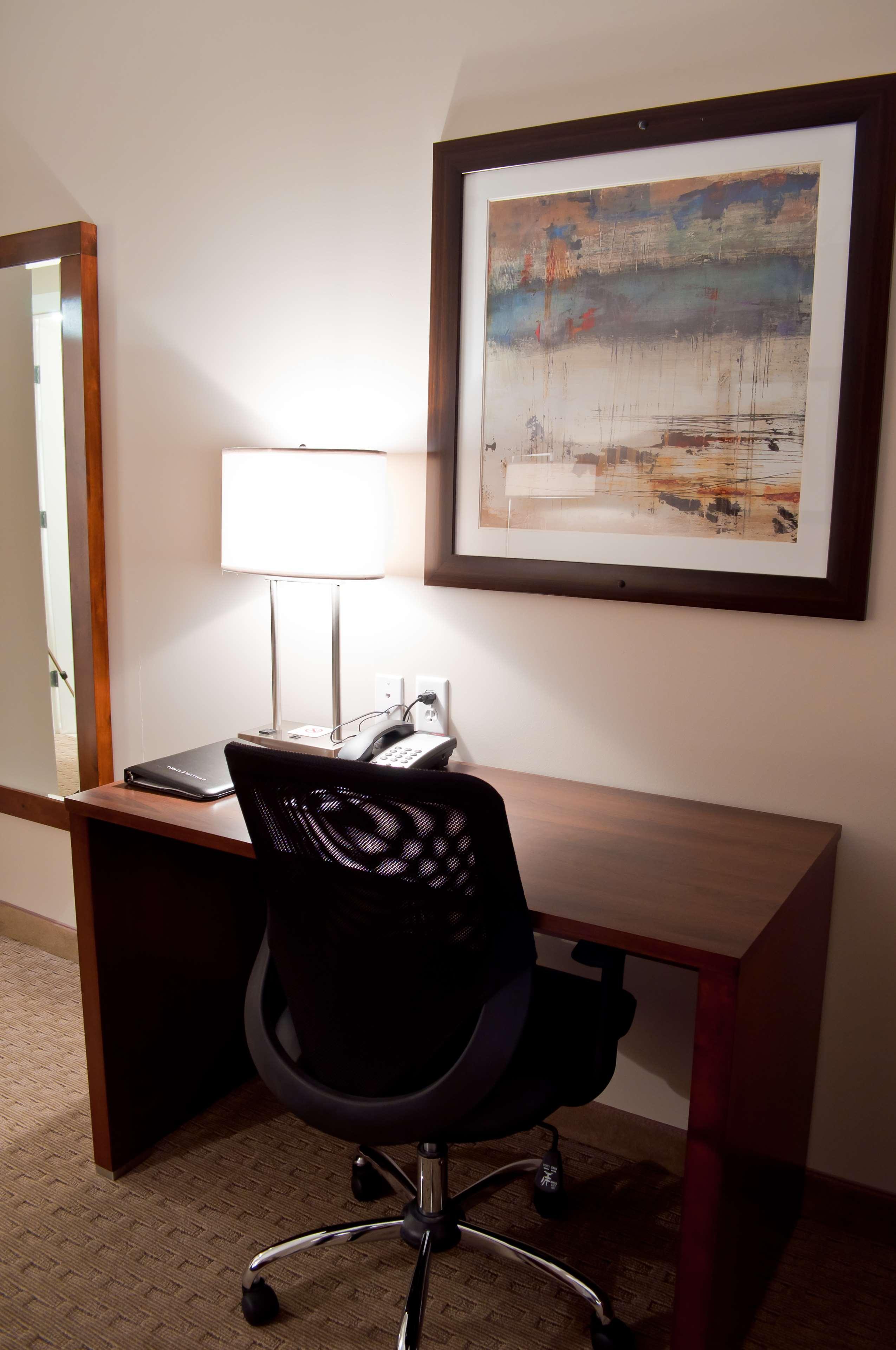 Best Western Plus Ревелстоук Екстериор снимка